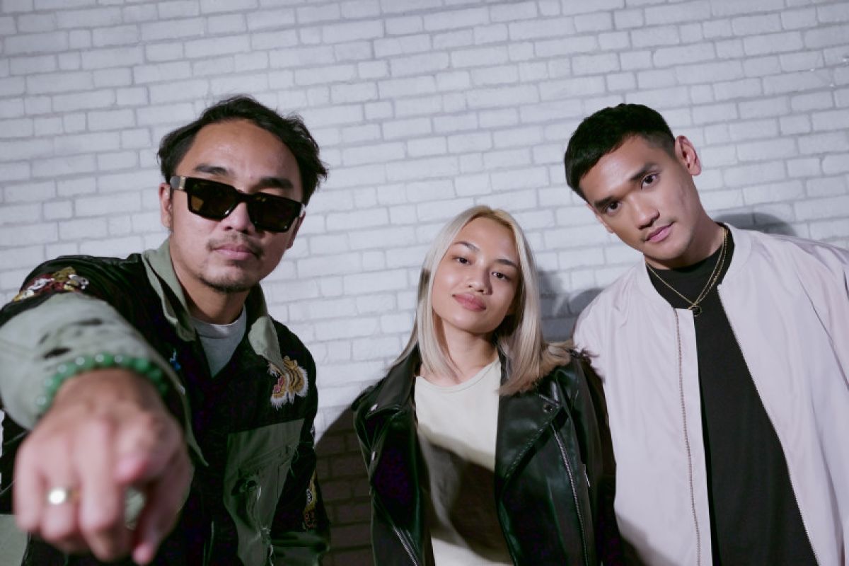 Gaet Afgan & Esther, Dipha Barus akan rilis single "Keep It Hush"