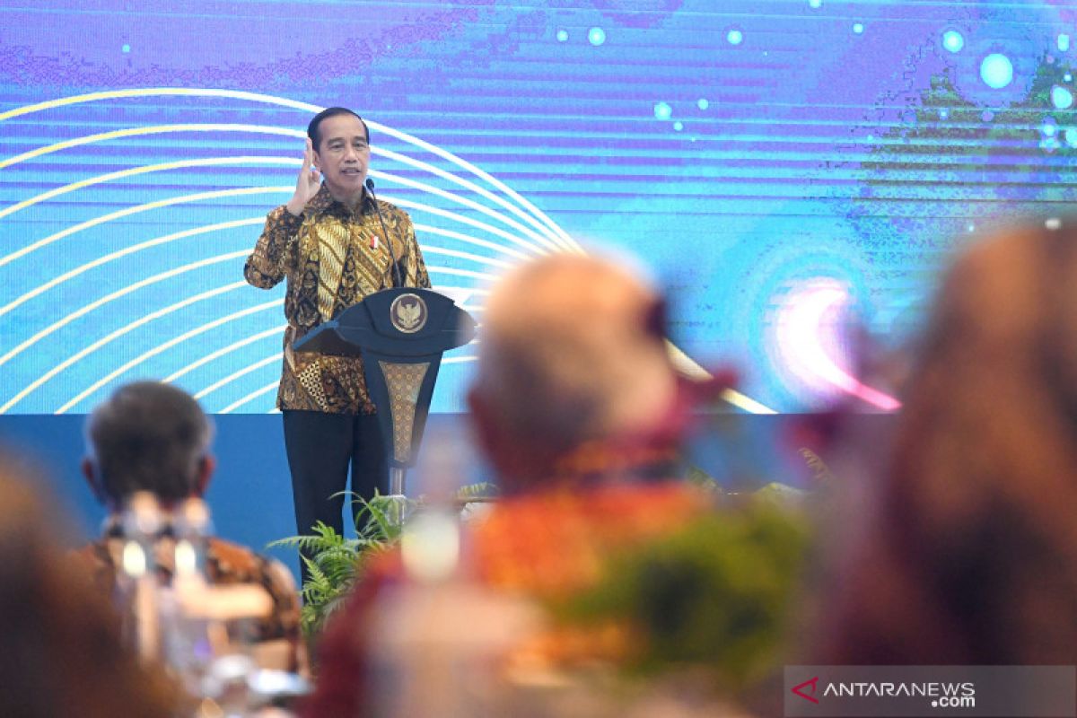 Jokowi minta aktivitas ekonomi optimis tapi tetap hati-hati