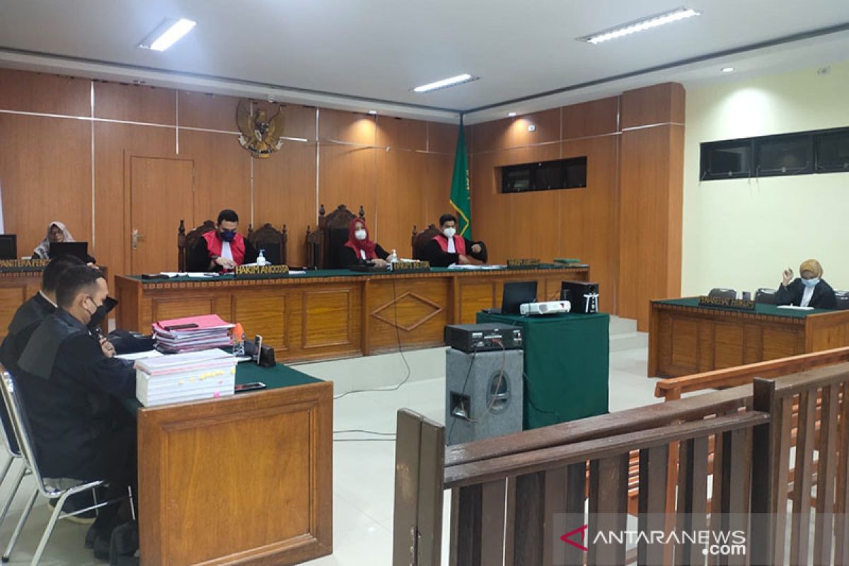 Bunuh gajah sumatra, lima pria dituntut 54 bulan penjara