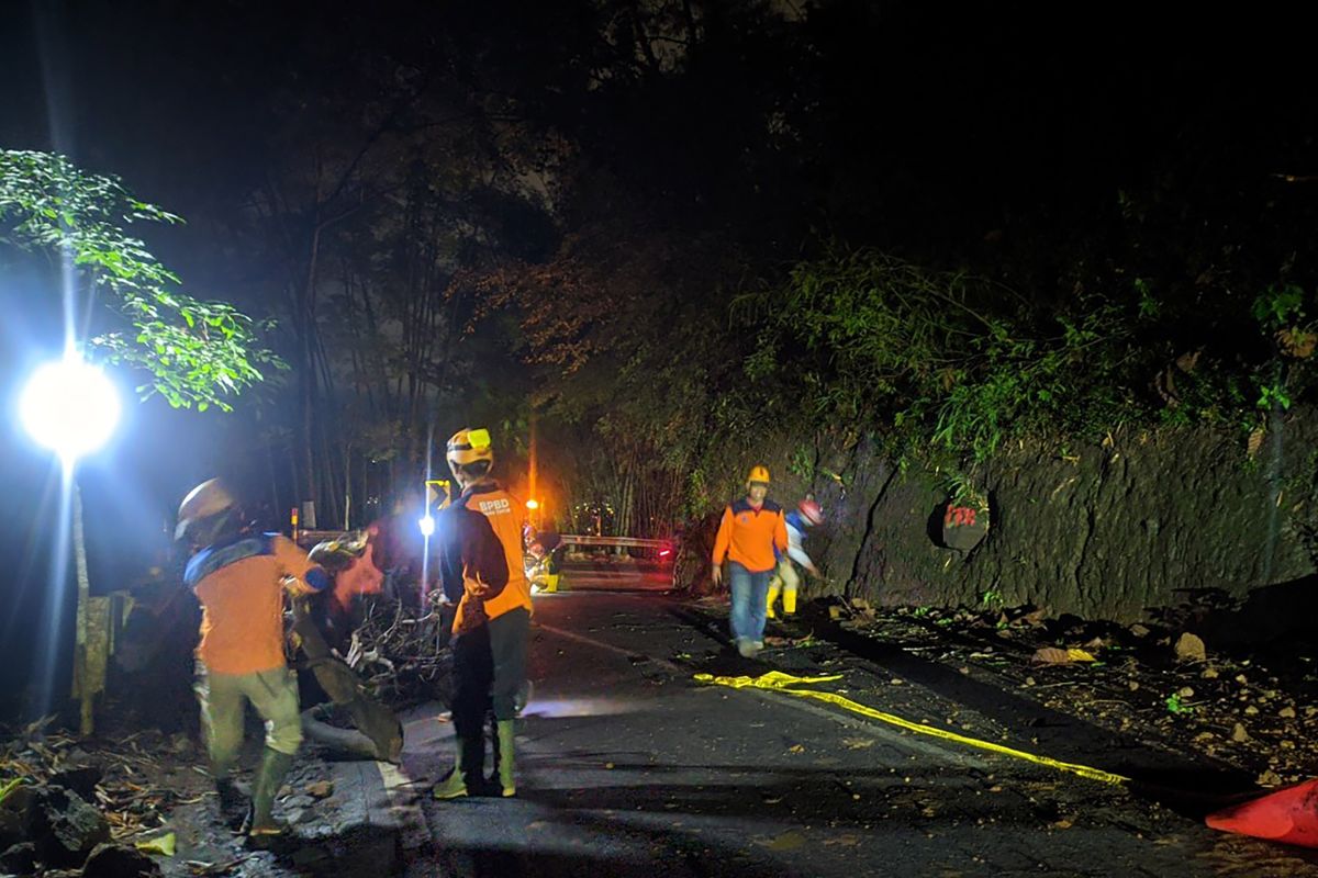 Warga Kota Batu diminta waspadai potensi bencana tanah longsor