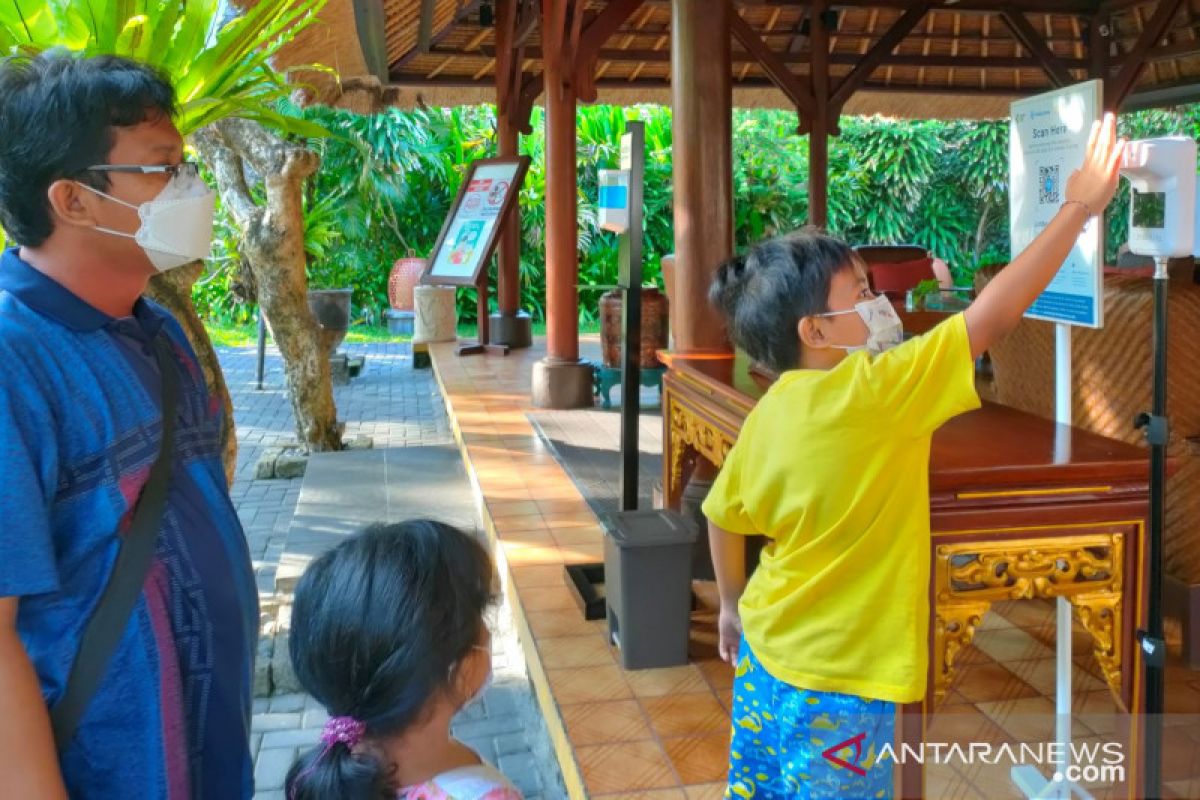 Bangkitkan pariwisata Bali dengan mengendalikan COVID-19