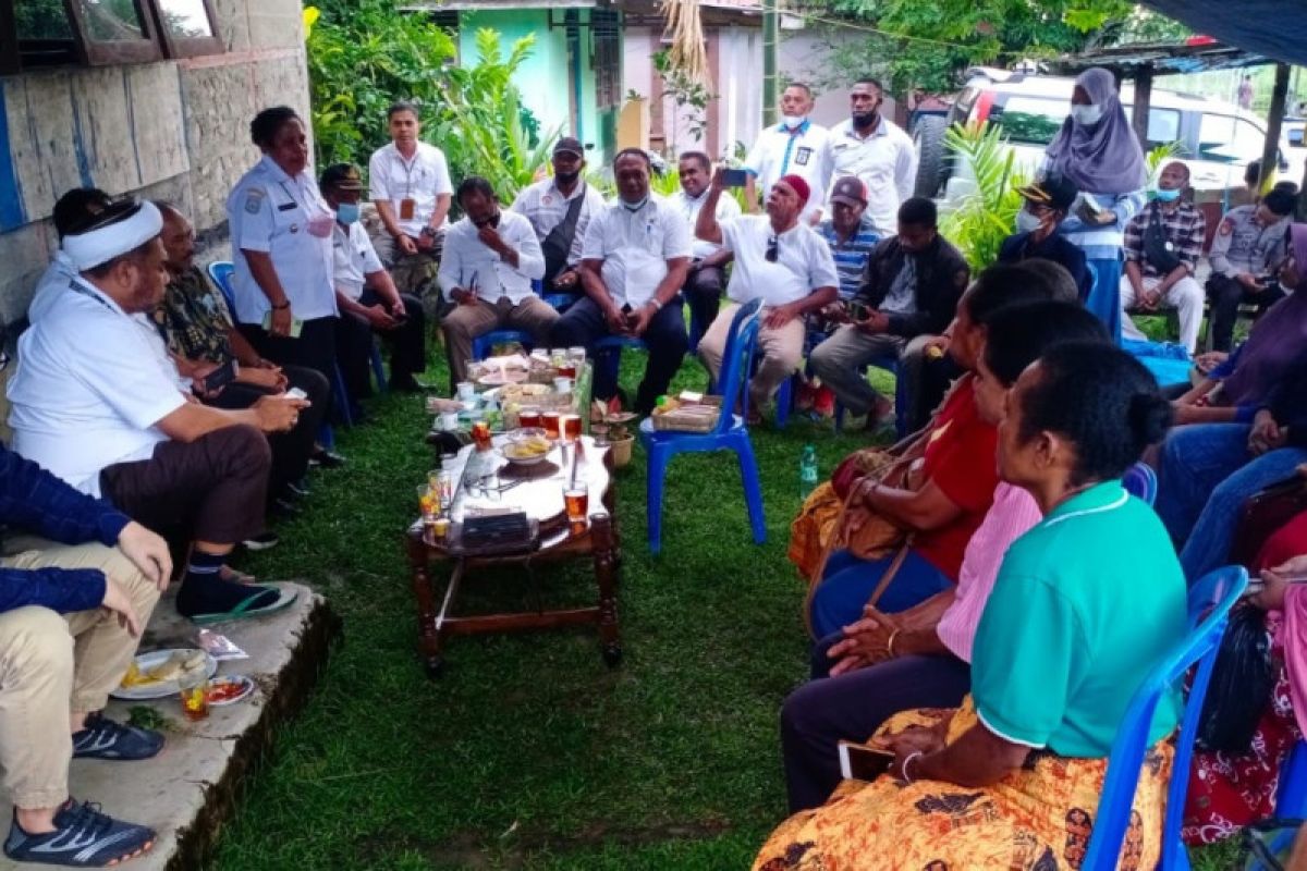 KSP dengarkan kendala dalam petani pala di Fakfak Papua Barat