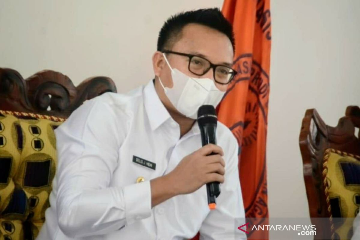 Bupati Morowali Utara  minta lahan diklaim warga dikeluarkan dari HGU