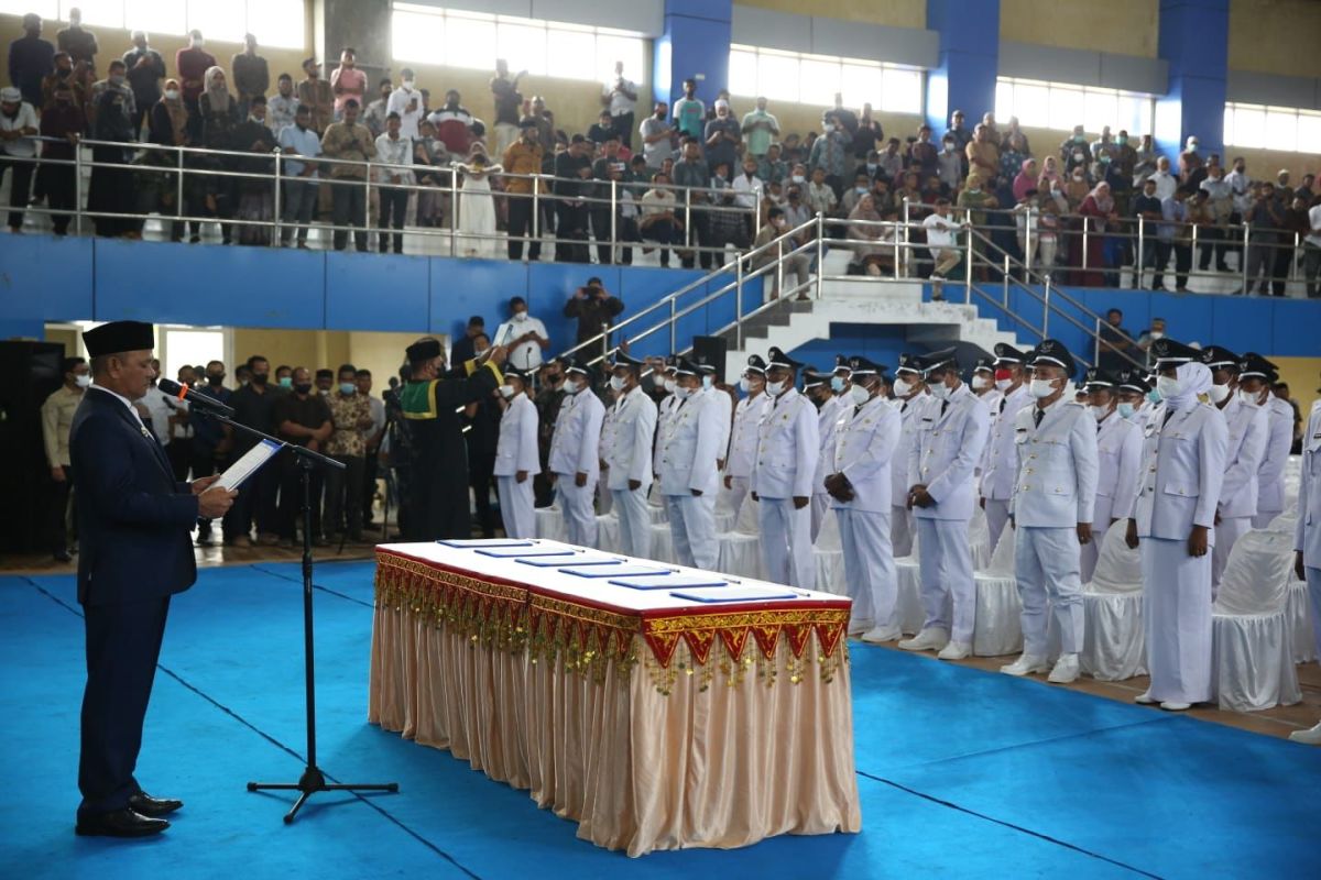 Bupati Aceh Besar ingatkan keuchik tidak telantarkan anak yatim