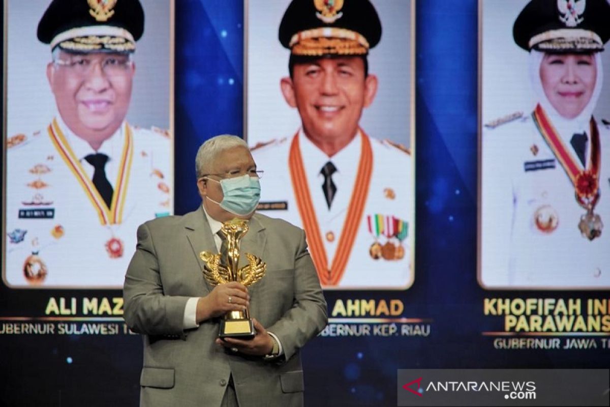 Kejutan HUT ke-60 Ali Mazi, terima penghargaan "POTY 2021"