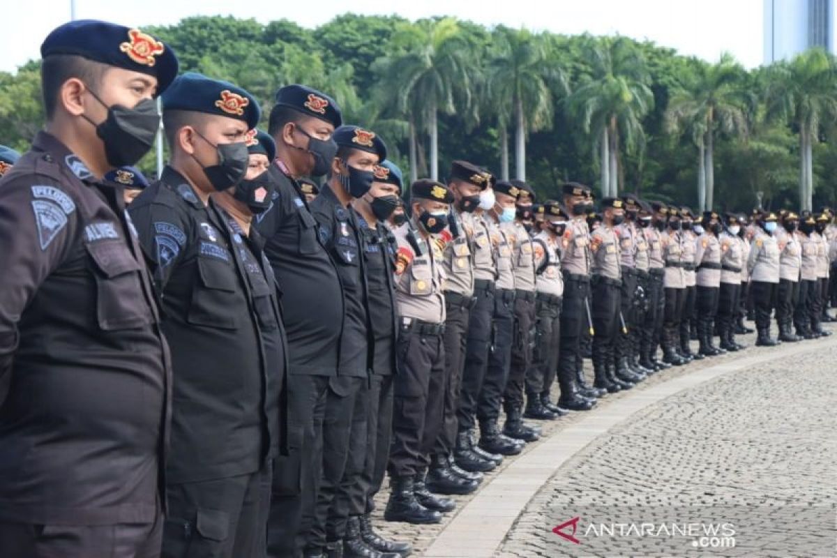 TNI-Polri laksanakan apel pengamanan unjuk rasa pada dua lokasi di Jakarta