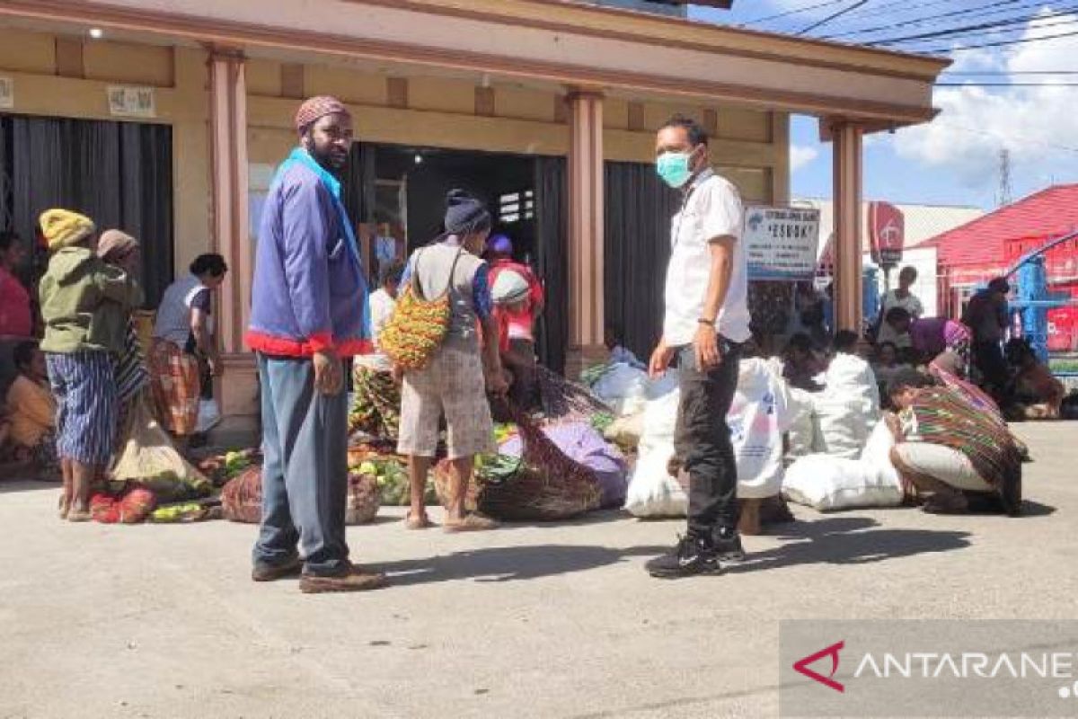 Pemkab Jayawijaya mulai pasarkan sayur petani ke Mimika