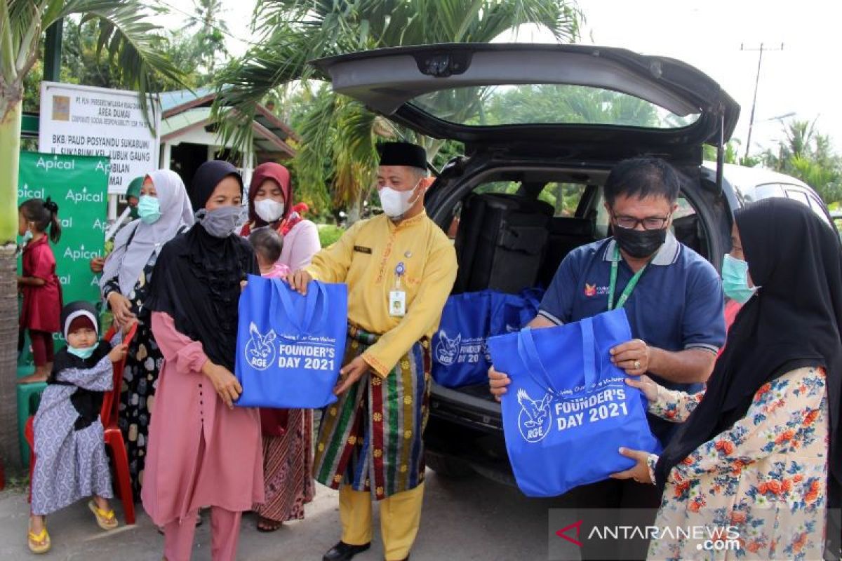 SDS-Apical Group bantu makanan bergizi bagi balita tekan stunting di Dumai