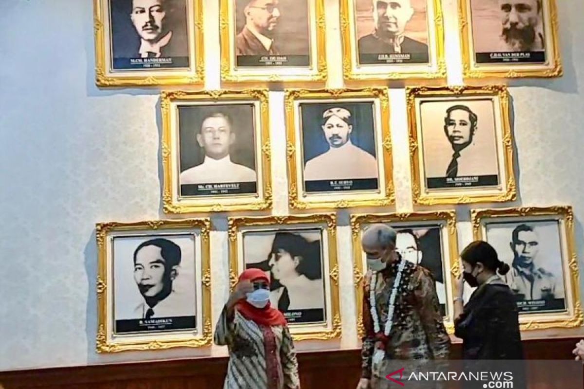 Gedung Negara Grahadi Surabaya dikagumi Dubes Belanda