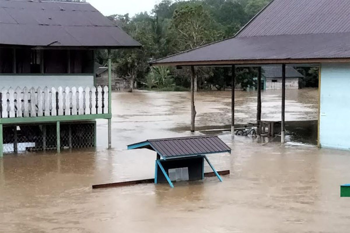 Ratusan rumah di pedalaman Barito Utara masih terendam banjir