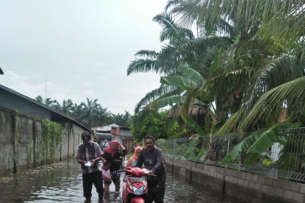 86 kepala keluarga Desa Cempa Hinai mengungsi karena terdampak banjir