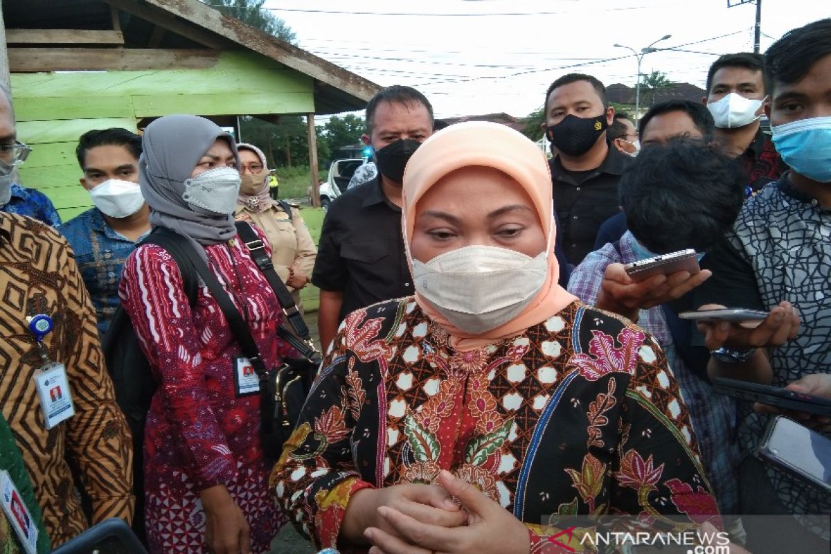 Menaker minta perusahaan tambang di Sultra sediakan pusat pelatihan