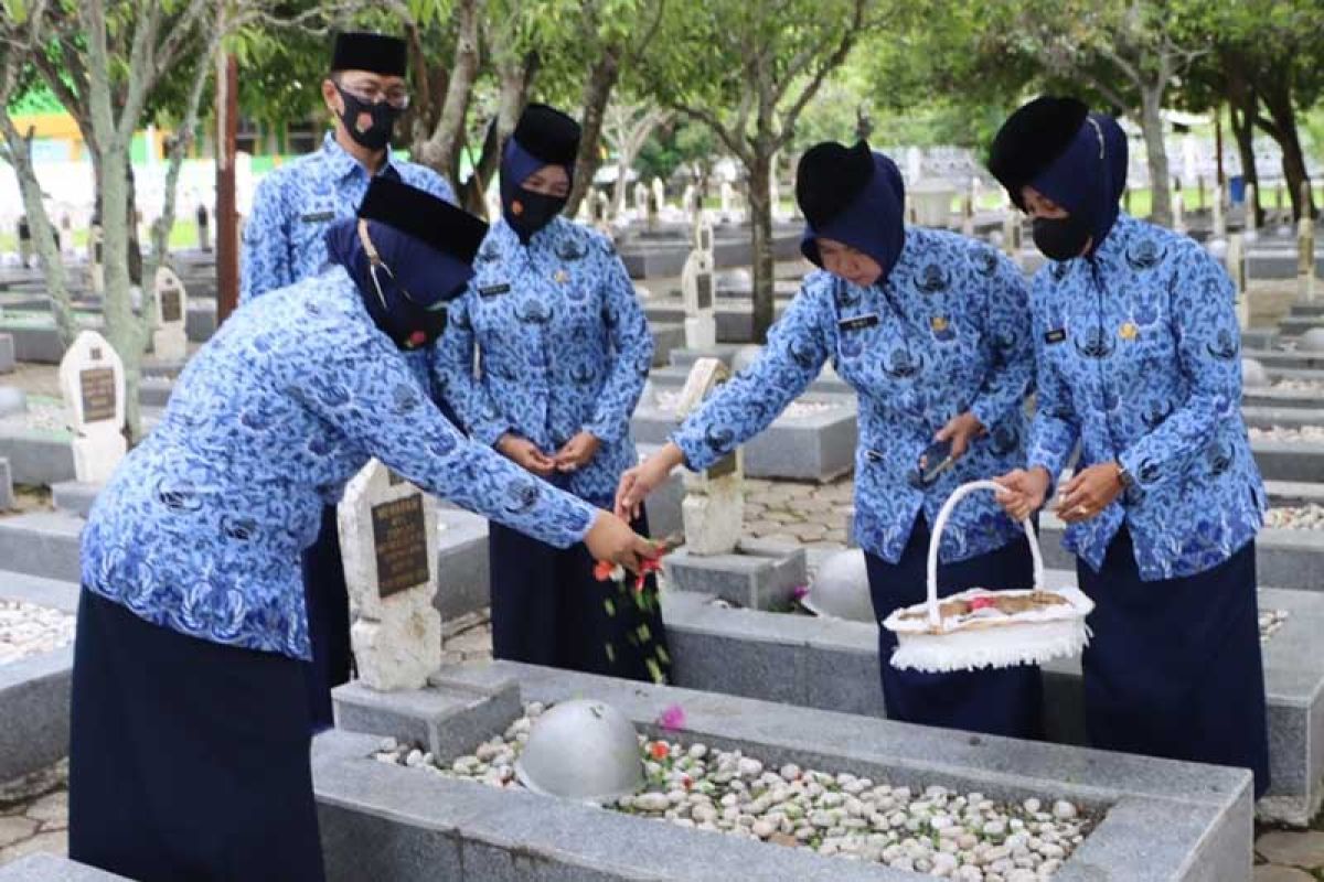 Dewan Pengurus Korpri Polda Aceh ziarahi taman makam pahlawan