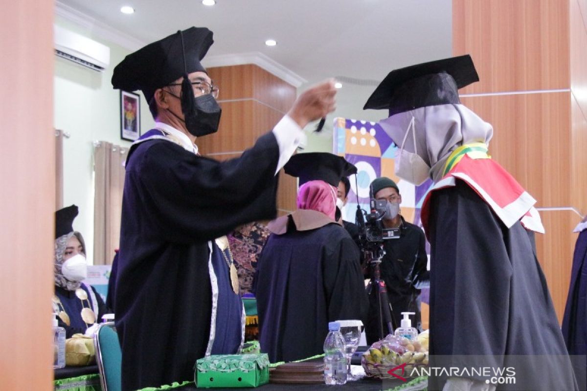 UM Palangkaraya wisuda 786 mahasiswa secara tatap muka