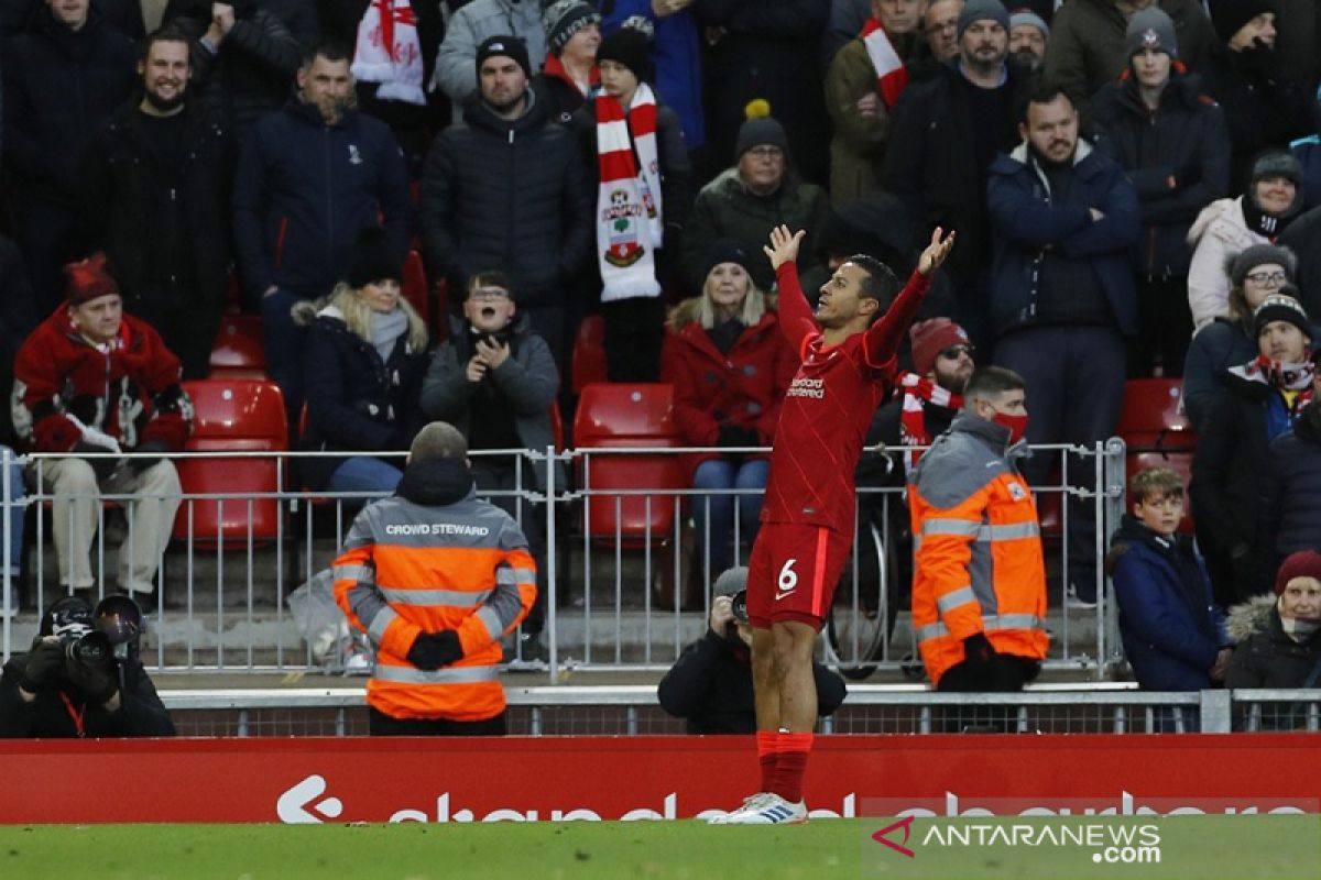 Liga Inggeris-Liverpool cukur Southampton 4-0