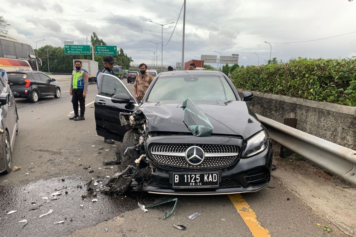 Tabrakan beruntun di Tol JORR, pengemudi Mercy diduga menderita demensia