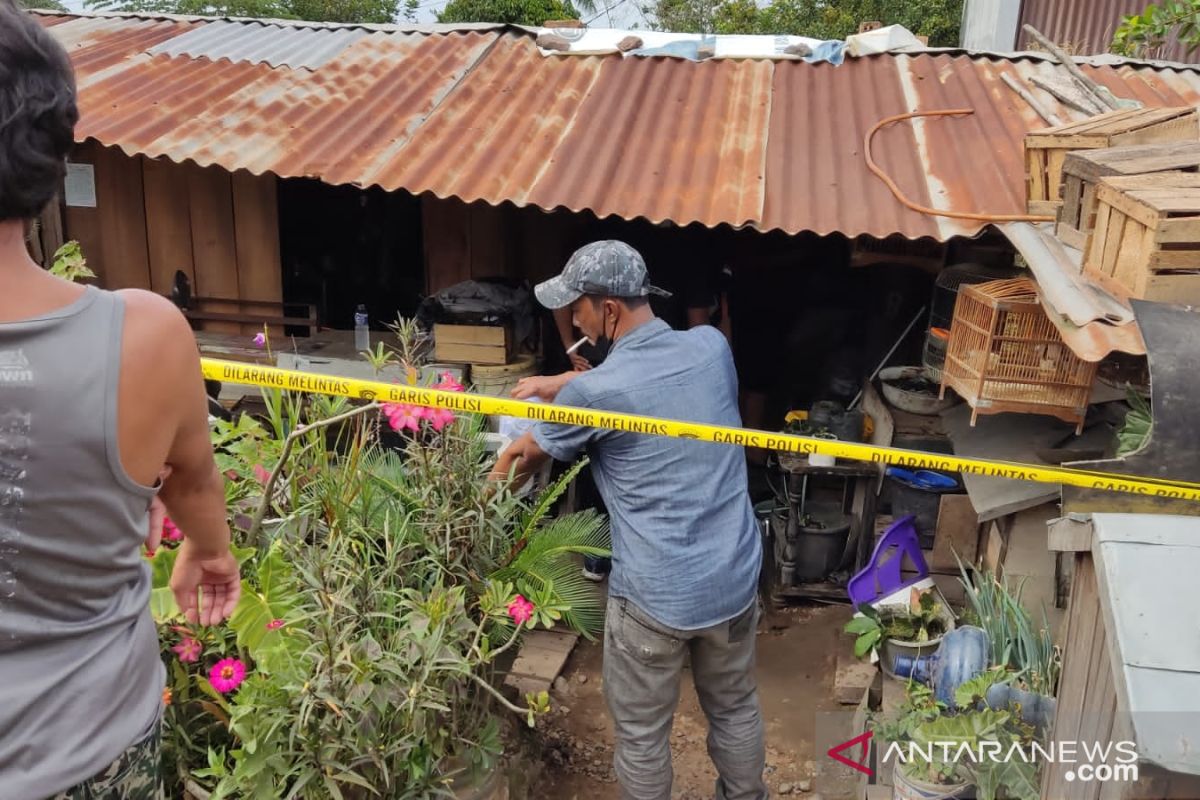 Wanita lansia pedagang kopi tewas dengan luka di kepala