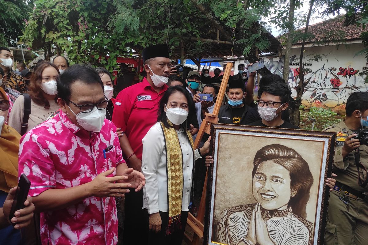 Menteri PPPA : Perempuan Indonesia harus berdaya