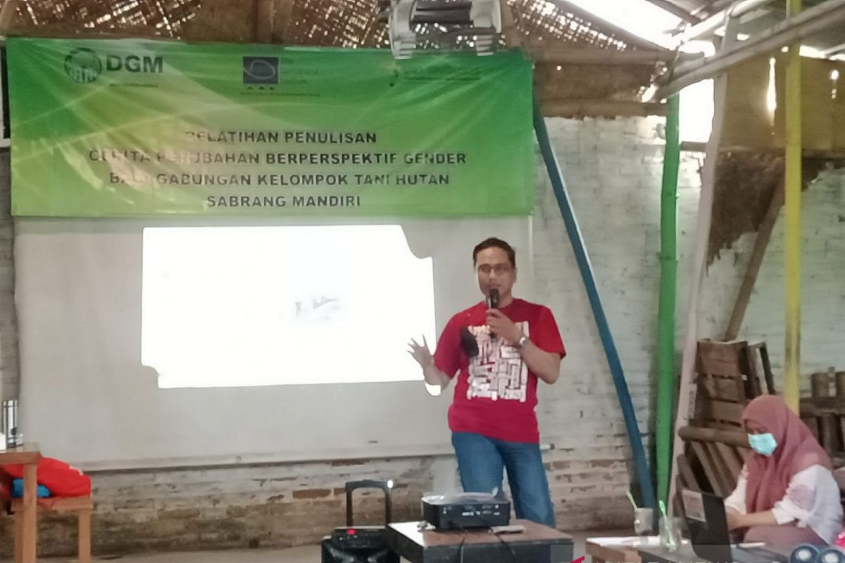 SD Inpres Jember giatkan literasi jurnalisme warga bagi petani hutan
