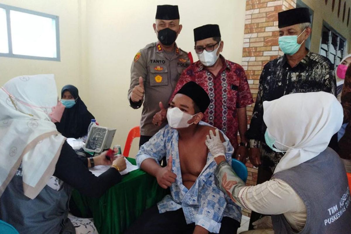 3.128 santri di Aceh Utara sudah divaksin