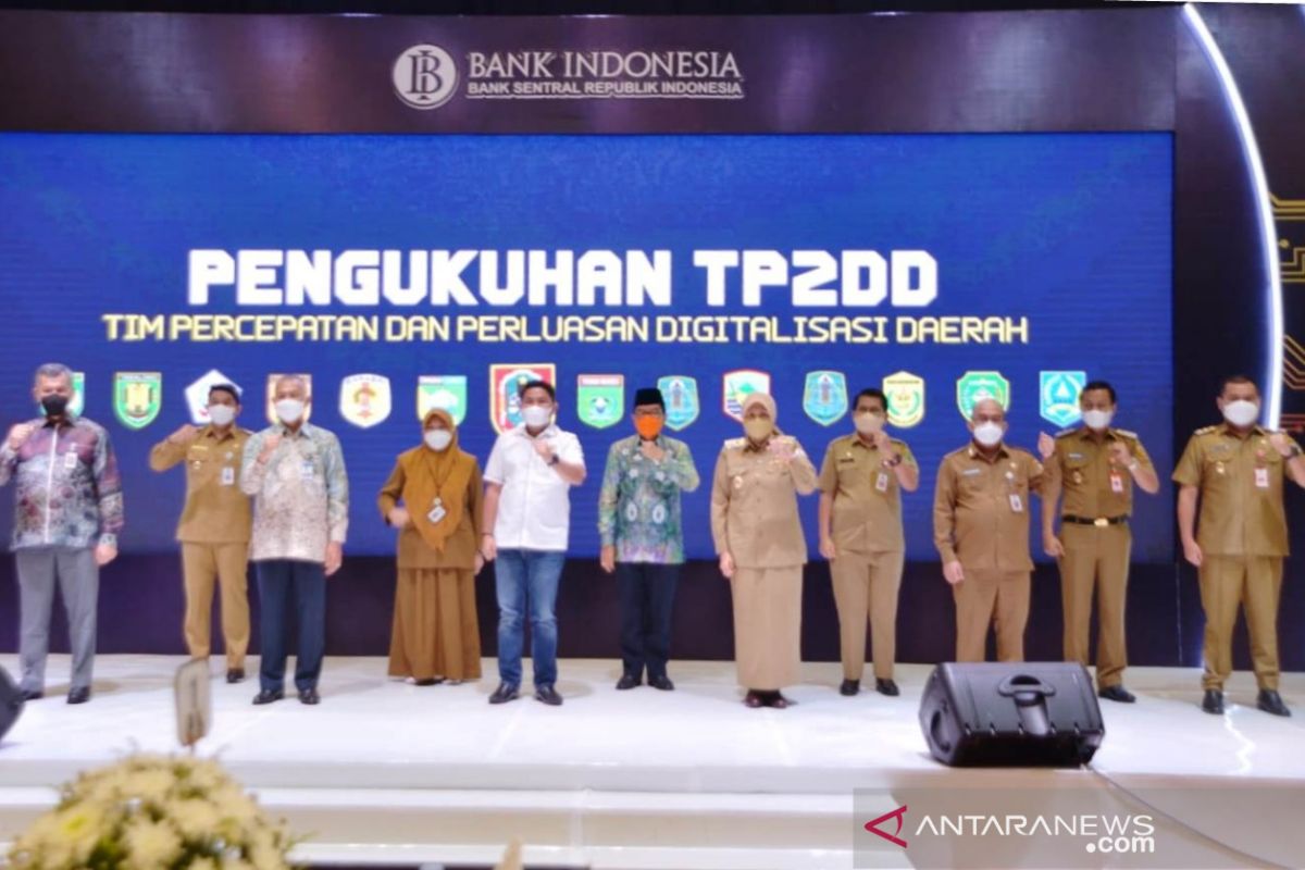 Bupati hadiri pengukuhan TP2DD