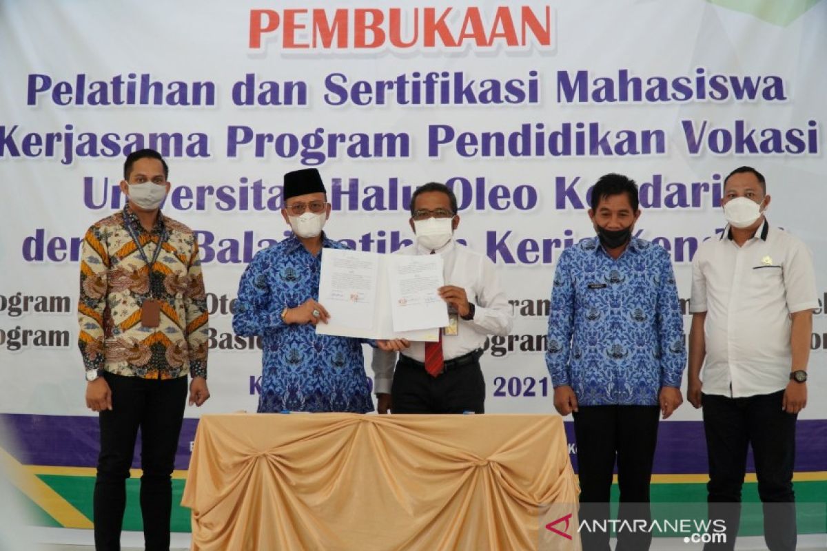 BLK Kendari dan Universitas Halu Oleo tingkatkan kompetensi mahasiswa