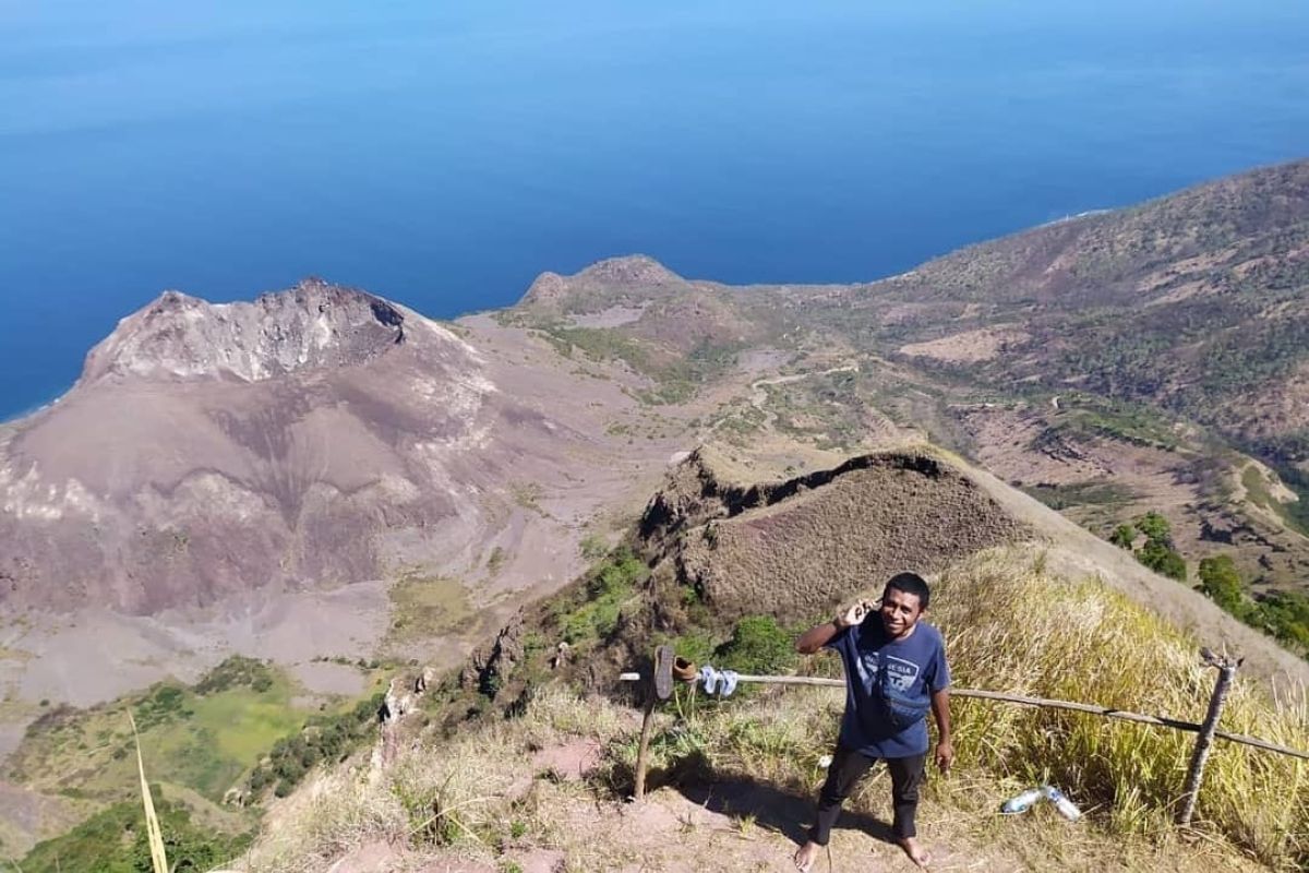 Status Gunung Ile Werung naik jadi waspada