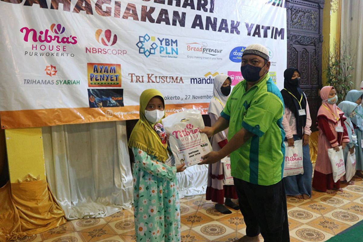 ACT Purwokerto gelar program "Sehari Bahagiakan Anak Yatim"