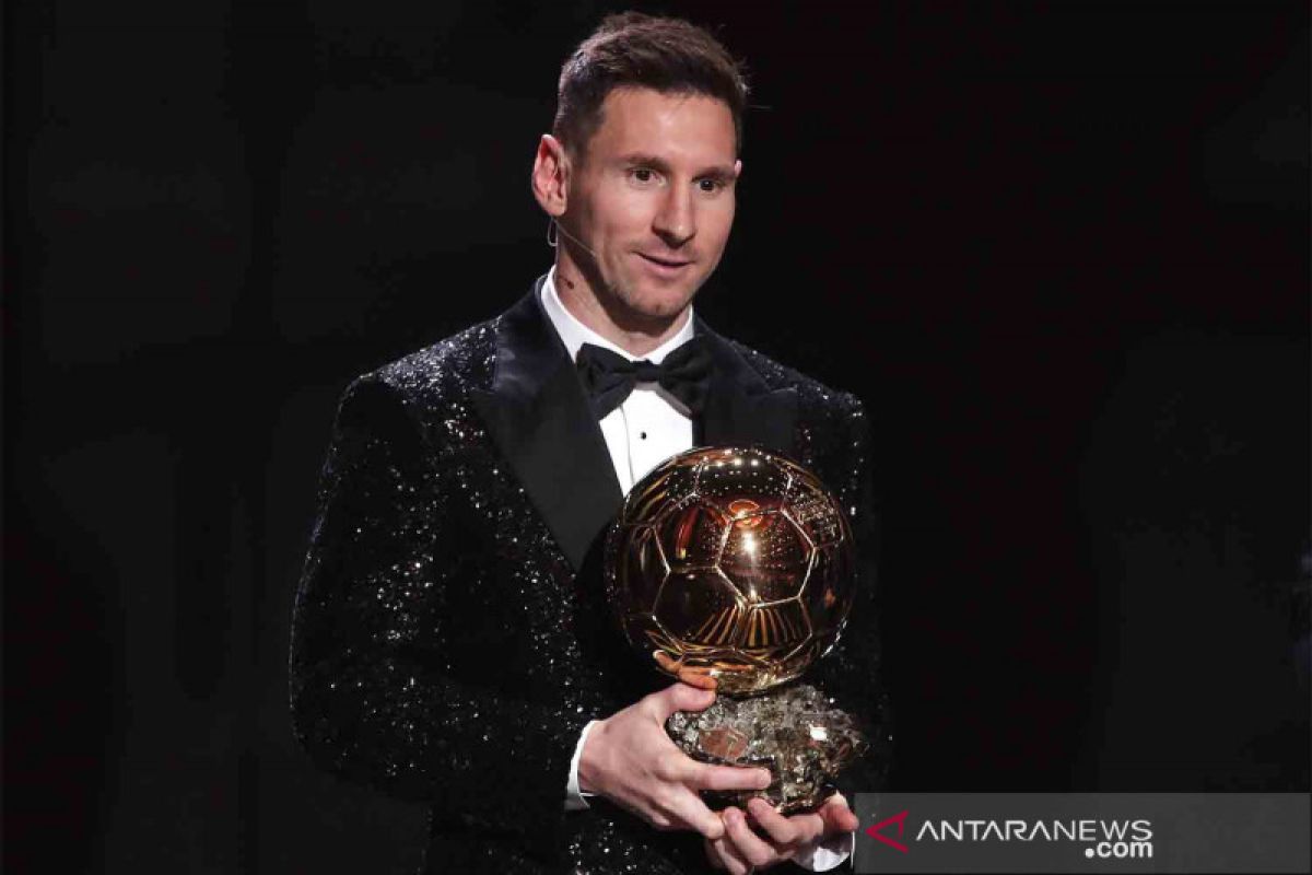 Lionel Messi raih trofi Ballon d'Or untuk ketujuh kalinya