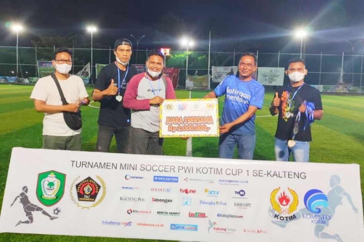 PT RMU apresiasi turnamen Mini Soccer PWI Kotim Cup 2021 sejalan Program Birukan Langit