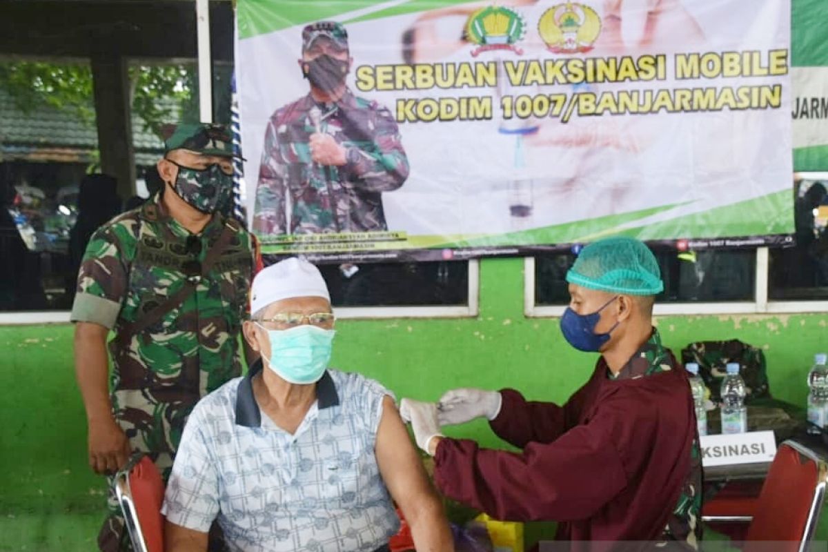 Vaksinasi Kodim Banjarmasin sasar pedagang dan pengunjung pasar