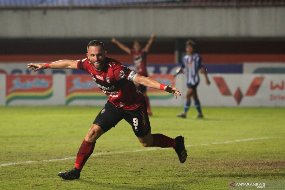 Bali United gunduli Persiraja dengan skor 5-0