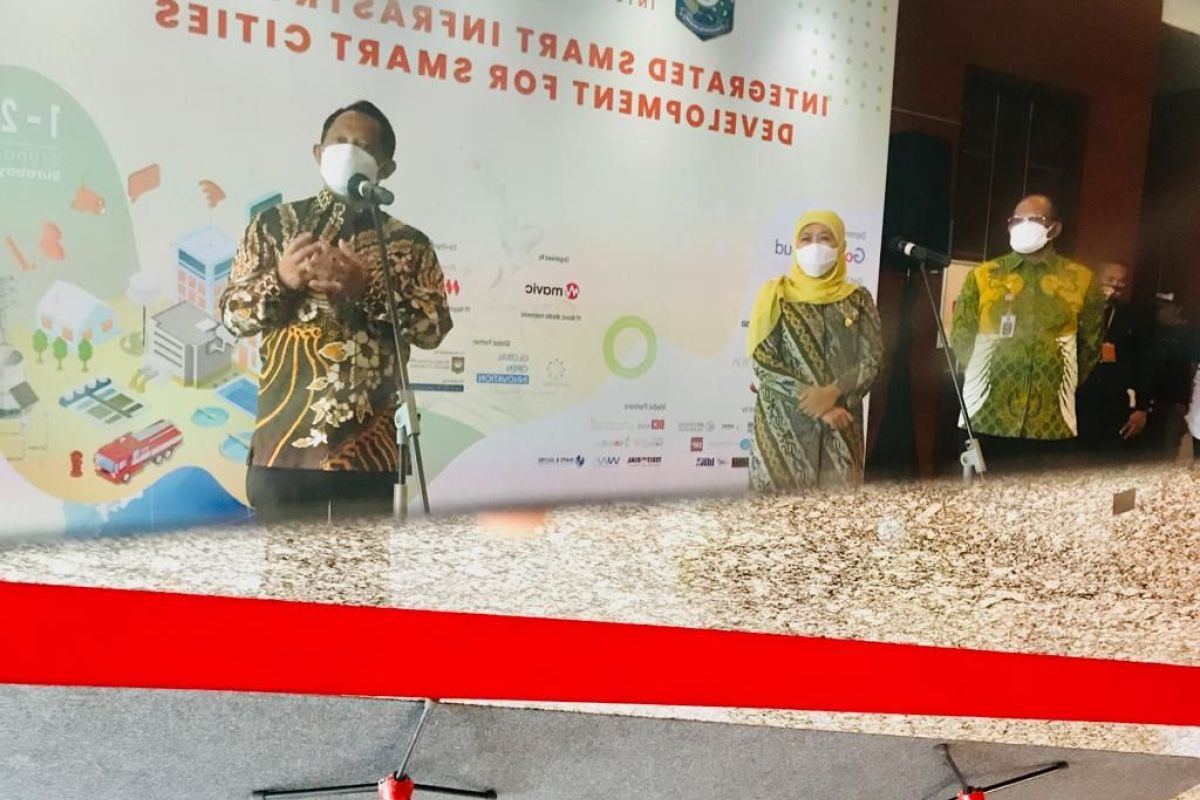 Gubernur Khofifah ingin kabupaten/kota di Jatim bertransformasi jadi kota cerdas