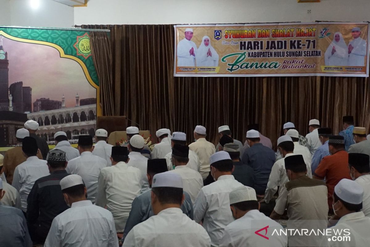 Syukuran dan shalat hajat serentak HSS 11 kecamatan sambut hari jadi