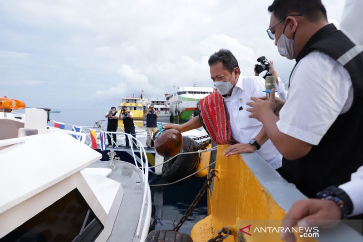 Menteri KKP resmikan kapal Balaenoptera jaga kelestarian TNP Laut Sawu