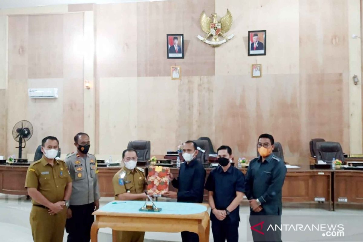 DPRD Mukomuko sahkan APBD 2022 Rp862 Miliar