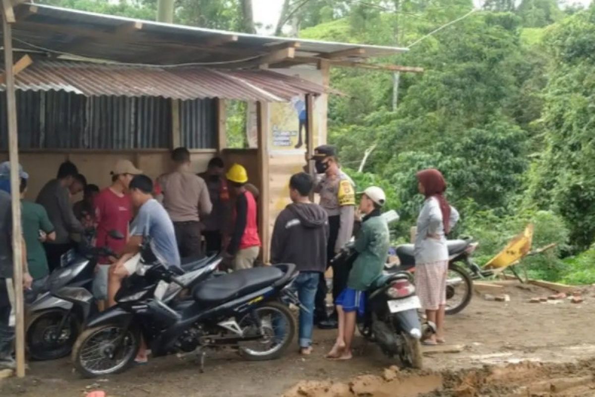 Warga di pelosok Mamuju diimbau lakukan vaksinasi