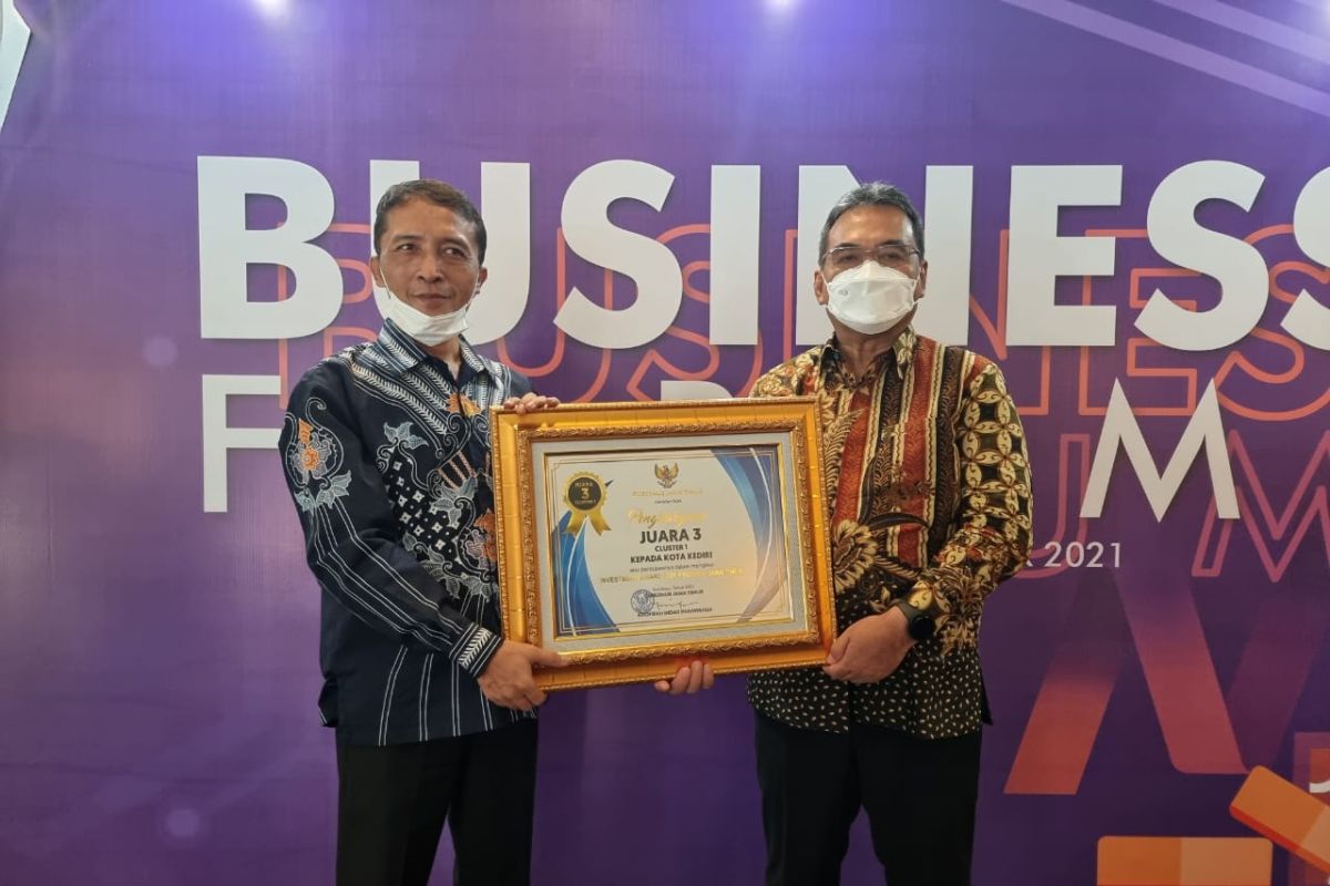 Kota Kediri raih penghargaan Investmen Award 2021