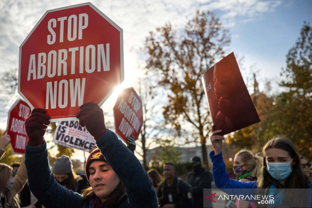 Amerika Serikat izinkan pil aborsi dikirim via pos
