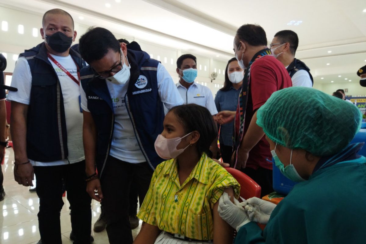 Minister lauds West Manggarai's COVID-19 vaccination rate