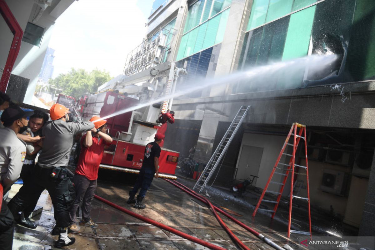 Polisi periksa empat saksi terkait kebakaran Gedung Cyber Mampang