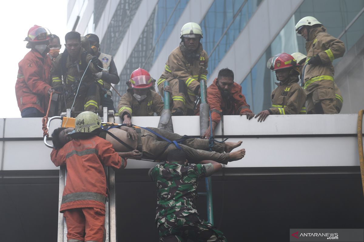 Kriminal kemarin, penahanan Jerinx hingga sidang Nia Ramadhani