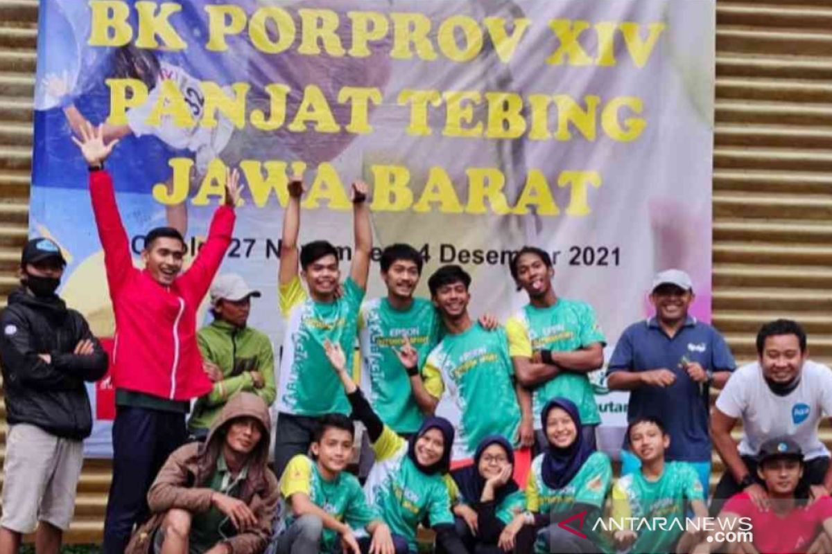Tim Panjat Tebing Bekasi lolos kualifikasi Porprov 2022
