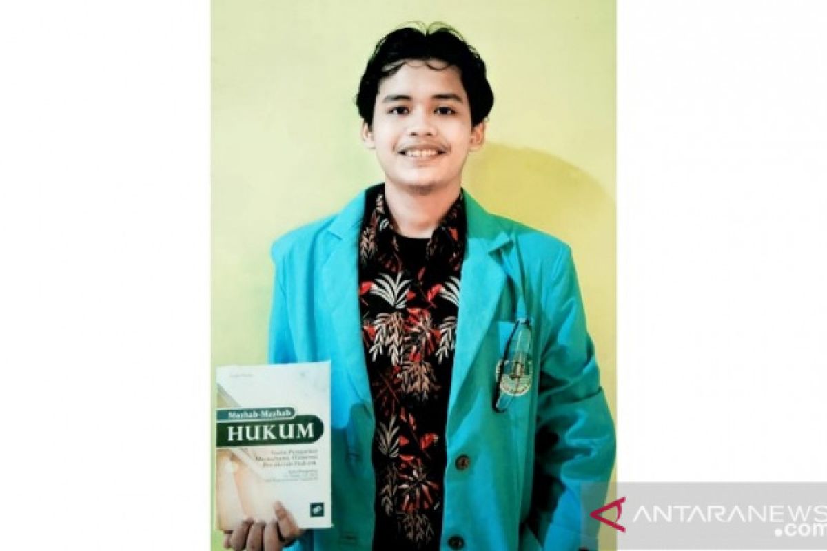Andri Yanto, Mahasiswa Hukum Semester Belia dengan Banyak Karya