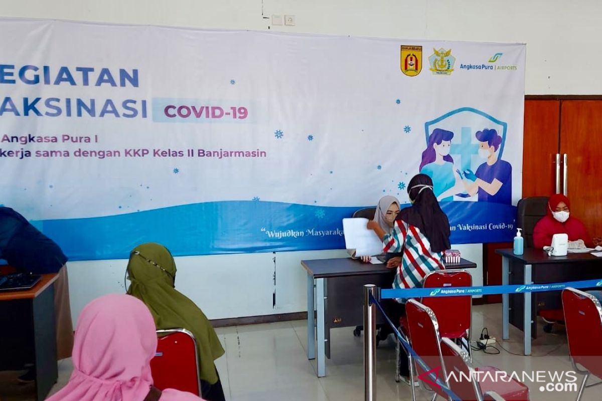 Bandara Syamsudin Noor fasilitasi masyarakat dapatkan vaksin COVID-19