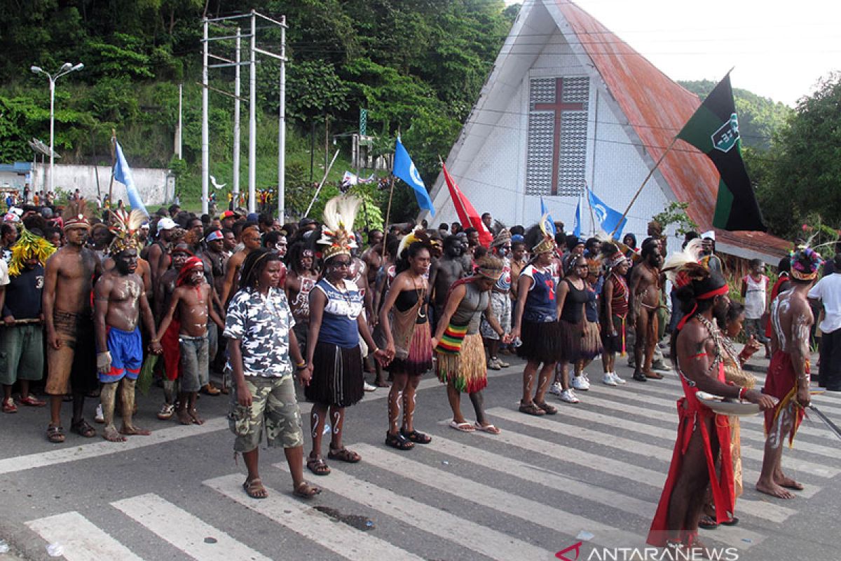 Otsus dan semangat membangun Papua