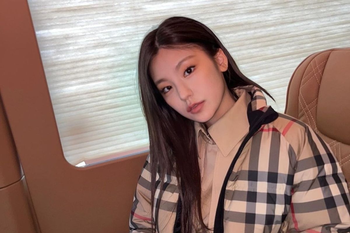 Yeji ITZY tak hadiri Asia Artist Awards 2021 karena cedera punggung