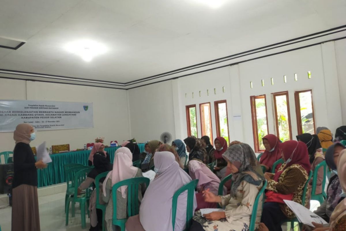 Unand edukasi ibu hamil seputar persalinan nifas dan KB