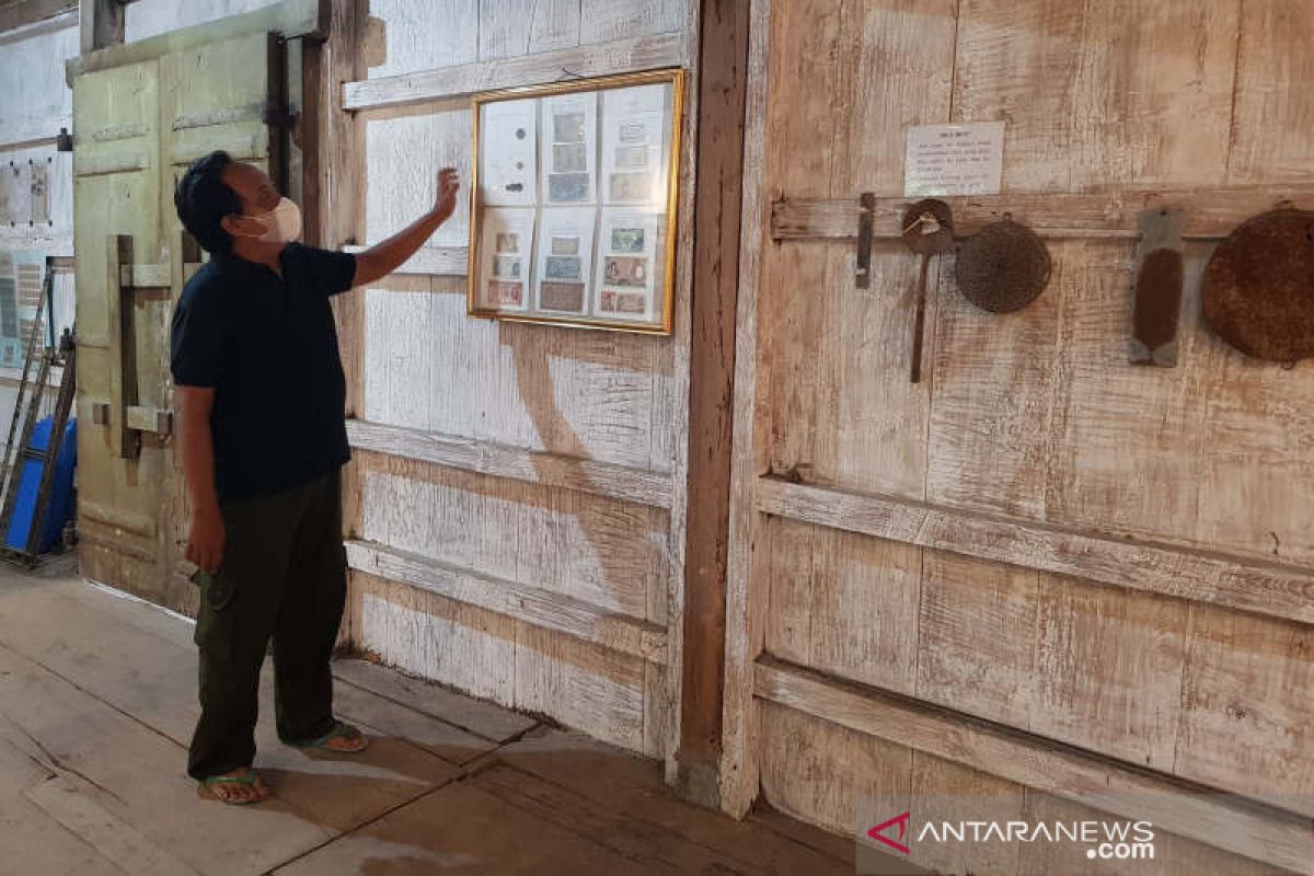 Museum Nyah Lasem, potret rumah gaya "gladhak" Jawa