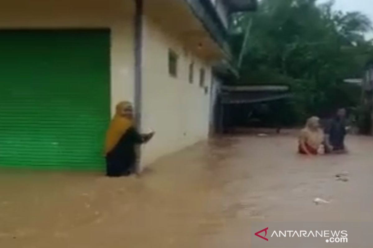 Pulau Kangean Sumenep dilanda banjir